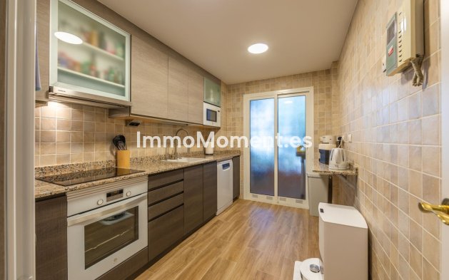 Wiederverkauf - Wohnung - Estepona  - Estepona Centro