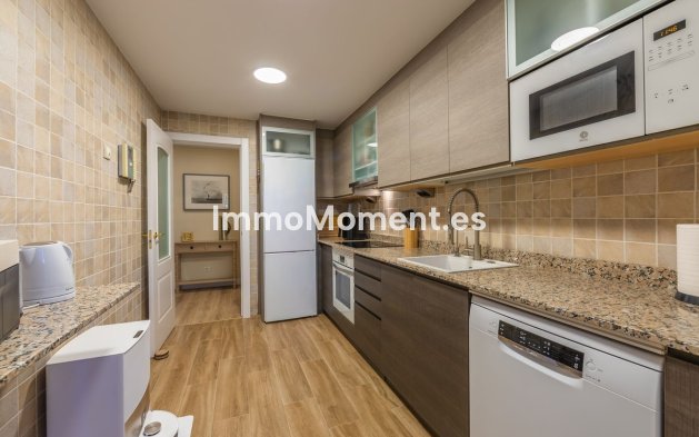 Wiederverkauf - Wohnung - Estepona  - Estepona Centro