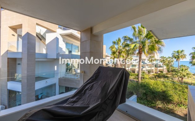 Resale - Apartment - Estepona - Estepona Centro