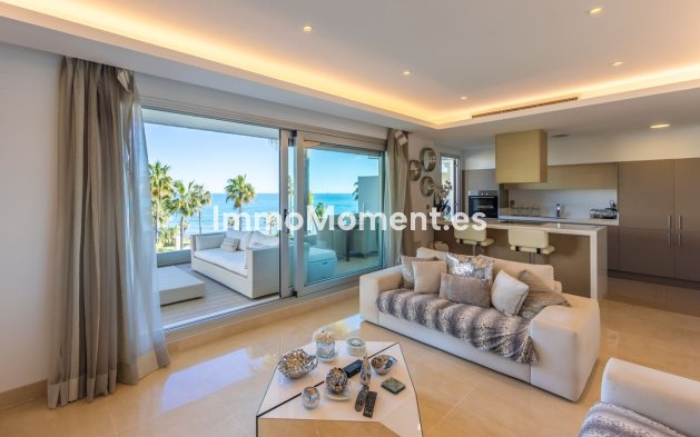 Resale - Apartment - Estepona - Estepona Centro