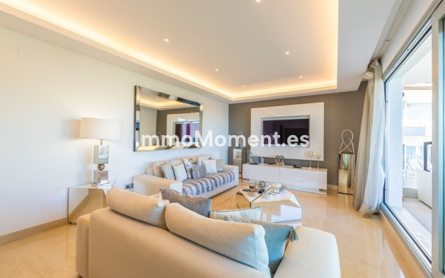 Resale - Apartment - Estepona - Estepona Centro