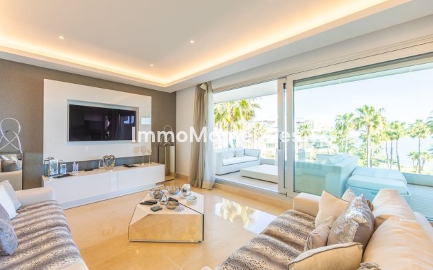 Resale - Apartment - Estepona - Estepona Centro