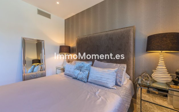 Resale - Apartment - Estepona - Estepona Centro