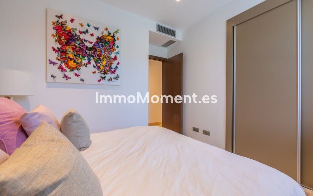 Resale - Apartment - Estepona - Estepona Centro