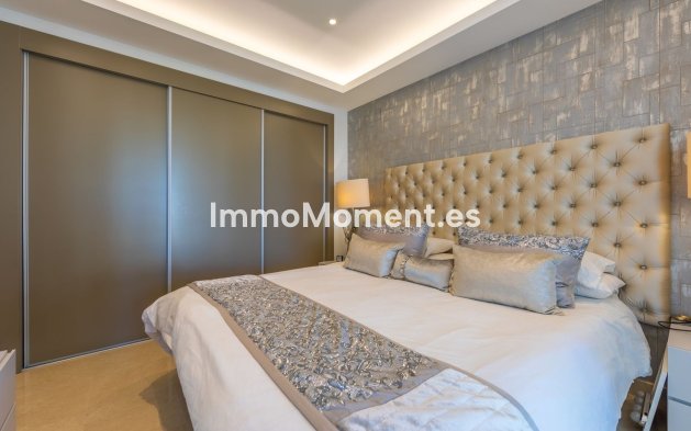 Resale - Apartment - Estepona - Estepona Centro