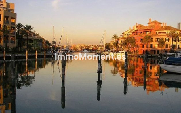 Wiederverkauf - Villa - Estepona  - Estepona Centro