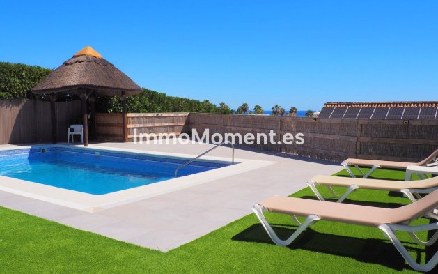 Revente - Villa - Estepona  - Estepona Centro