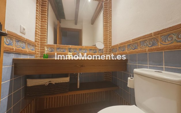 Wiederverkauf - Villa -   Inländisch - Istán