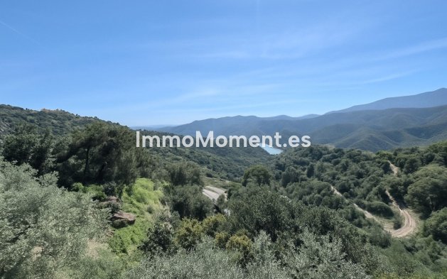 Wiederverkauf - Villa -   Inländisch - Istán