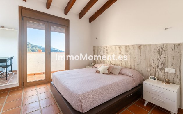 Wiederverkauf - Villa -   Inländisch - Istán