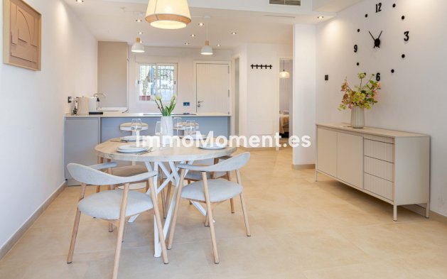 Revente - Appartement - Marbella - Nueva Andalucía