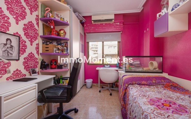 Wiederverkauf - Wohnung - Torrevieja - Torrevieja Centro