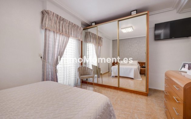 Wiederverkauf - Wohnung - Torrevieja - Torrevieja Centro