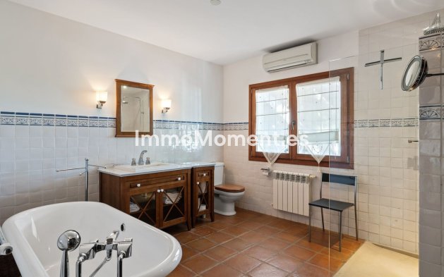 Revente - Villa - Marbella - Marbesa