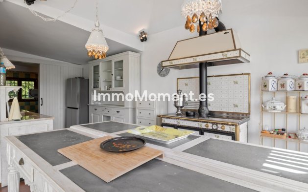 Revente - Villa - Marbella - Marbesa