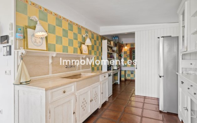 Revente - Villa - Marbella - Marbesa