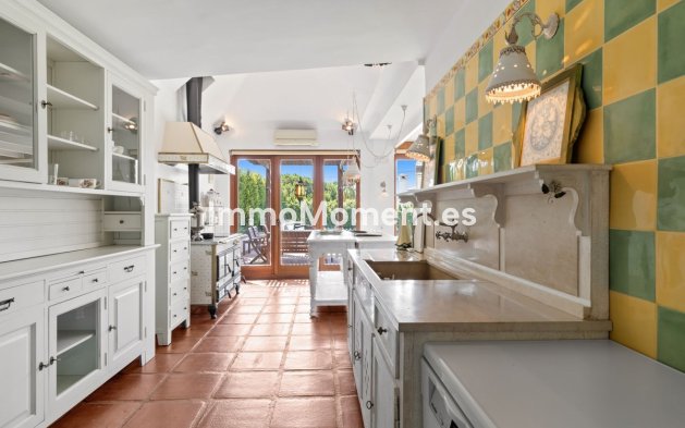 Revente - Villa - Marbella - Marbesa