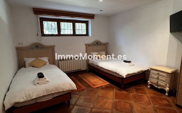 Revente - Villa - Marbella - Marbesa