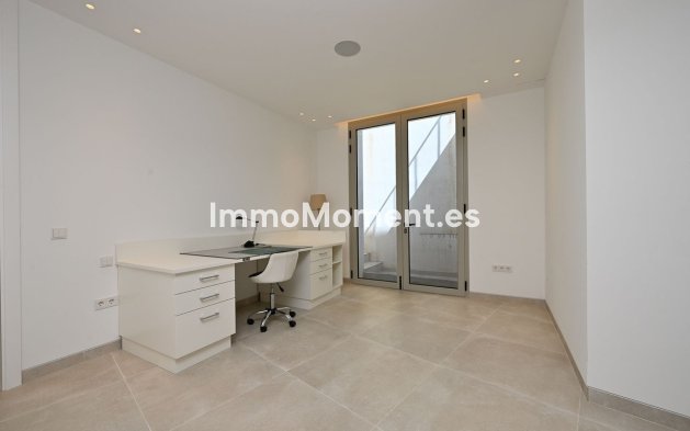 Wiederverkauf - Villa - Marbella - Marbesa