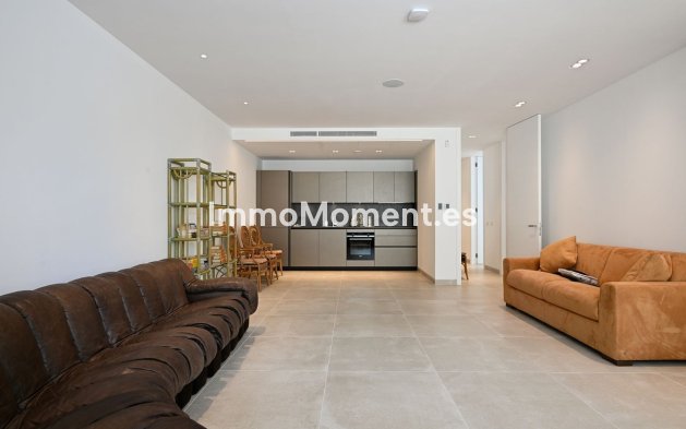 Wiederverkauf - Villa - Marbella - Marbesa