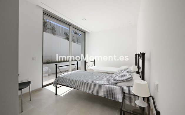 Wiederverkauf - Villa - Marbella - Marbesa