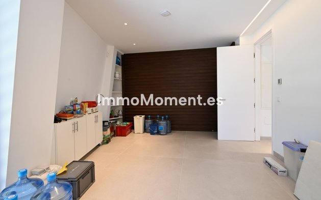 Wiederverkauf - Villa - Marbella - Marbesa