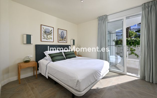 Resale - Apartment - Marbella - Elviria