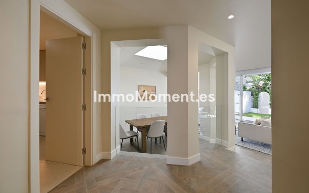Resale - Apartment - Marbella - Elviria