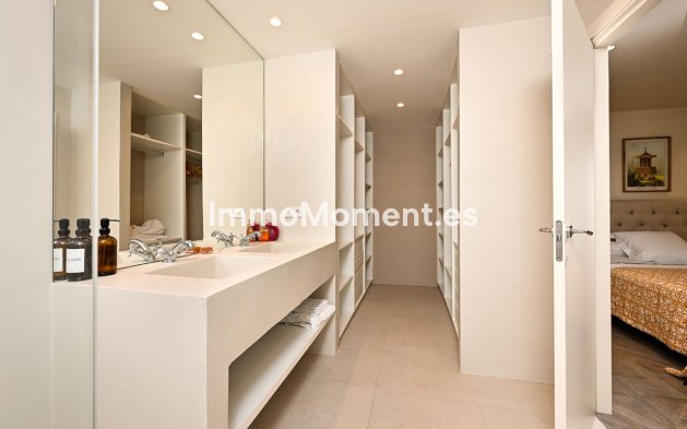 Resale - Apartment - Marbella - Elviria