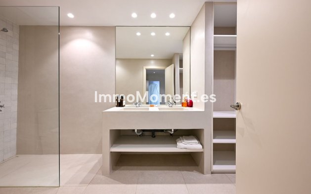 Resale - Apartment - Marbella - Elviria