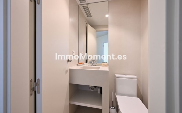 Resale - Apartment - Marbella - Elviria