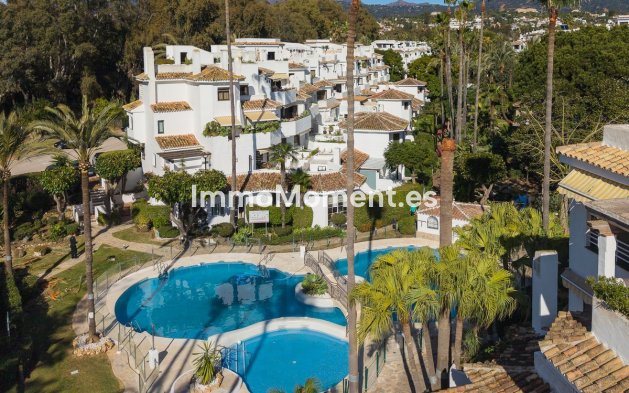 Resale - Apartment - Marbella - Elviria