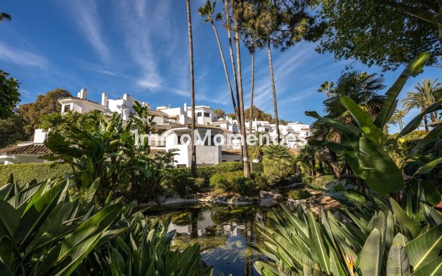 Resale - Apartment - Marbella - Elviria