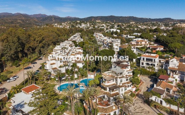 Resale - Apartment - Marbella - Elviria