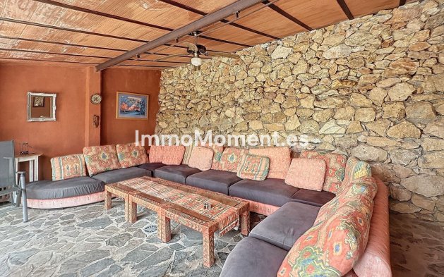 Wiederverkauf - Landhaus -   Inländisch - Monda