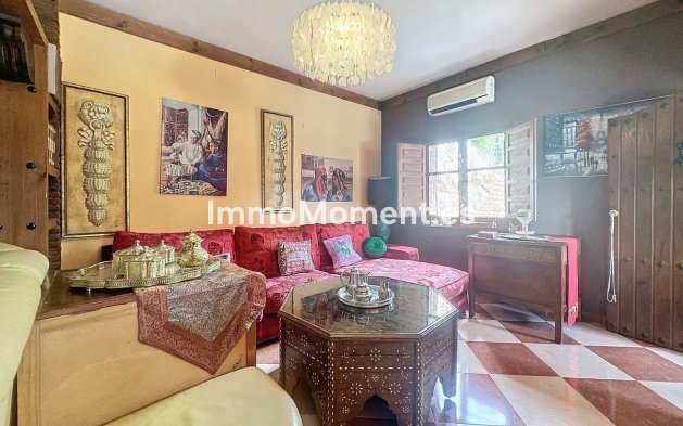 Wiederverkauf - Landhaus -   Inländisch - Monda