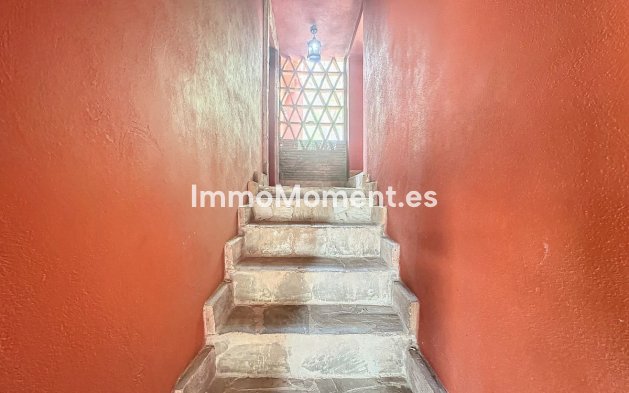 Wiederverkauf - Landhaus -   Inländisch - Monda