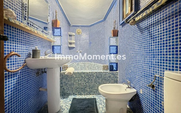 Wiederverkauf - Landhaus -   Inländisch - Monda