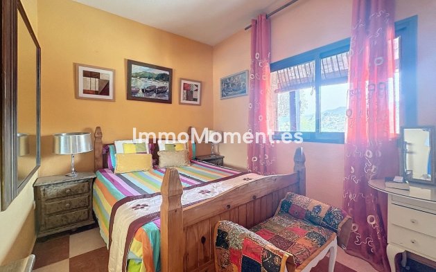 Wiederverkauf - Landhaus -   Inländisch - Monda