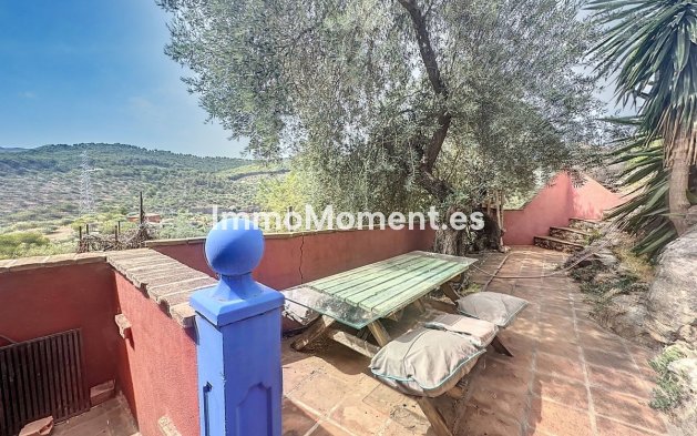 Wiederverkauf - Landhaus -   Inländisch - Monda