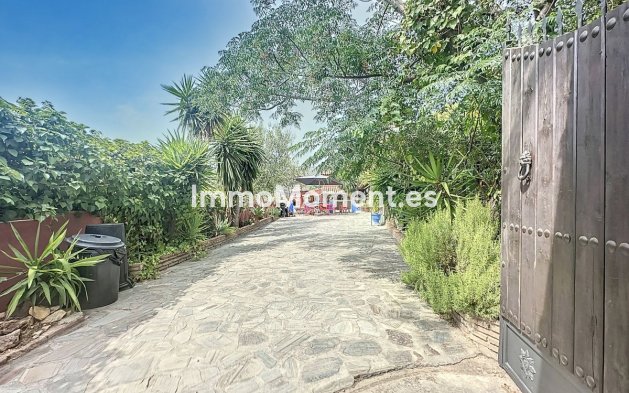 Wiederverkauf - Landhaus -   Inländisch - Monda