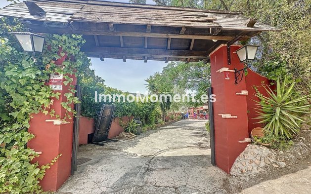 Wiederverkauf - Landhaus -   Inländisch - Monda