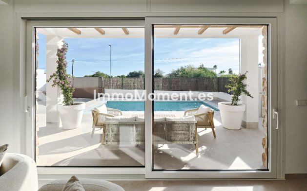 Resale - Villa - Orihuela - Lomas de Don Juan