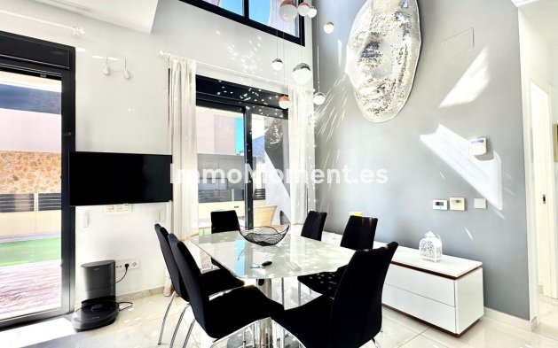 Resale - Villa - Orihuela - Lomas de Cabo Roig