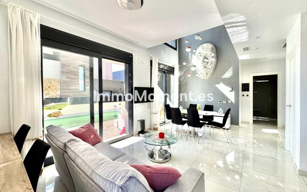 Resale - Villa - Orihuela - Lomas de Cabo Roig