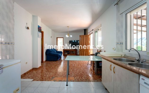 Reventa - Casa de campo - Interior  - Coín