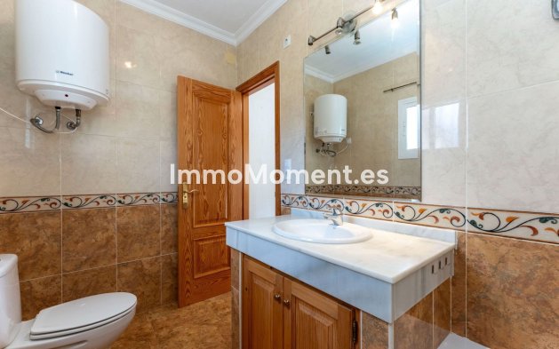 Reventa - Casa de campo - Interior  - Coín