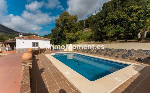 Reventa - Casa de campo - Interior  - Coín