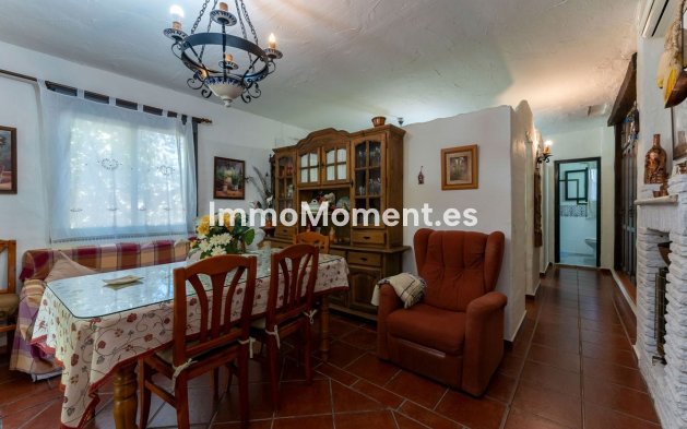 Reventa - Casa de campo - Interior  - Coín