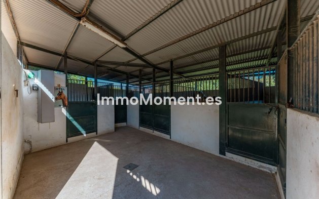 Reventa - Casa de campo - Interior  - Coín